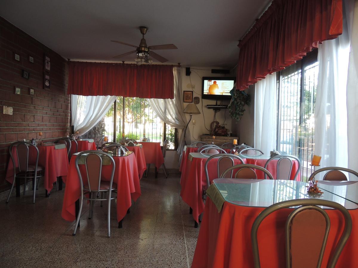 Hotel Carlos Paz Villa Carlos Paz Zewnętrze zdjęcie